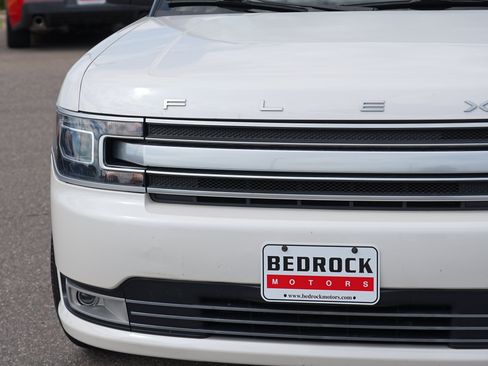 Used 2019 Ford Flex Limited w/ Equipment Group 303A AWD/4WD image 9