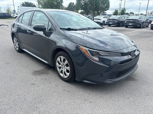 Used 2024 Toyota Corolla LE FWD image 1