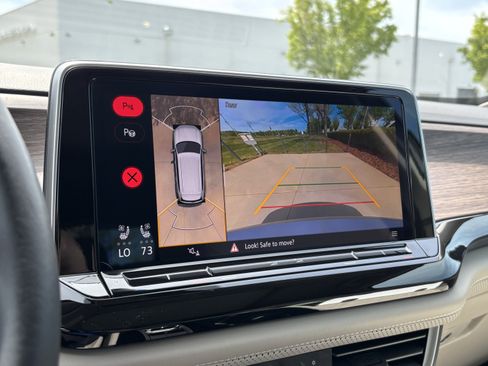 Used 2025 Volkswagen Atlas SEL Premium R-Line image 25