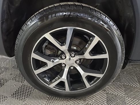 Used 2020 Jeep Cherokee Limited AWD/4WD image 16
