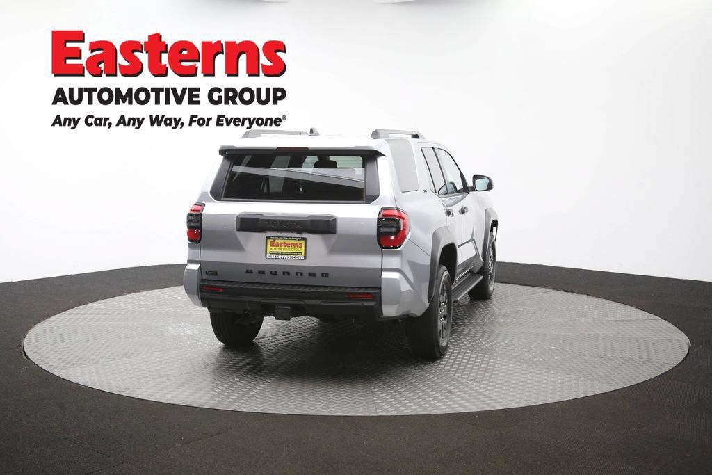 Used 2025 Toyota 4Runner SR5 AWD/4WD image 39