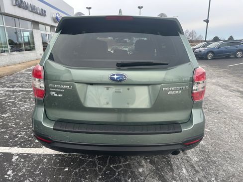 Used 2016 Subaru Forester 2.5i Touring w/ Eyesight & Navigation System image 4