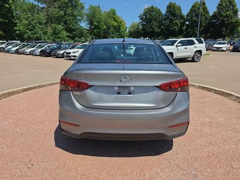Used 2022 Hyundai Accent SE FWD image 4