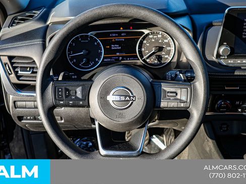 Used 2024 Nissan Rogue SV image 23