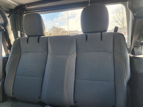 Used 2025 Jeep Wrangler Sport image 14