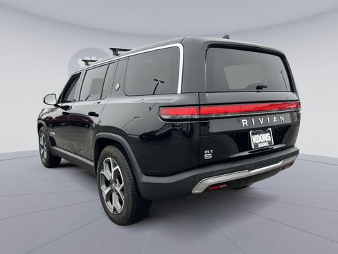 Used 2023 Rivian R1S Adventure image 4