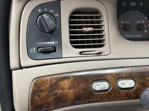 Used 2005 Mercury Grand Marquis GS RWD image 19