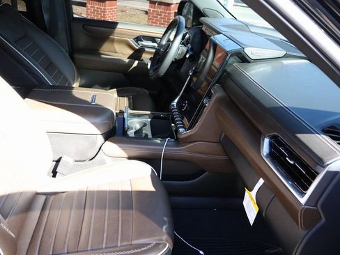 Certified 2026 GMC Yukon Denali Ultimate image 16