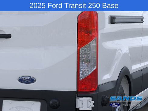New 2025 Ford Transit 250 148 Medium Roof image 21