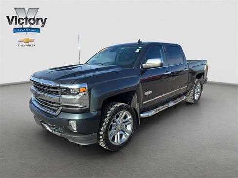 Used 2018 Chevrolet Silverado 1500 High Country image 3