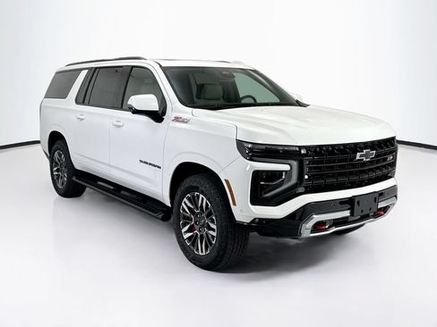 Used 2026 Chevrolet Suburban Z71 w/ Z71 Off-Road Package AWD/4WD image 3