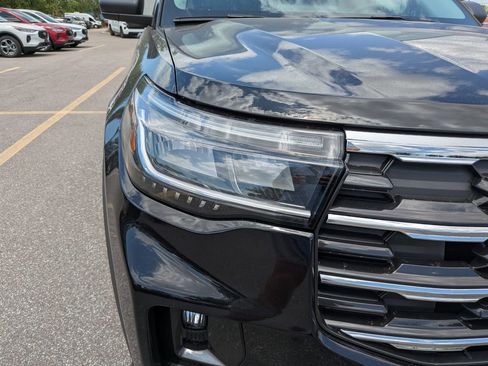 New 2026 Ford Explorer Active image 9