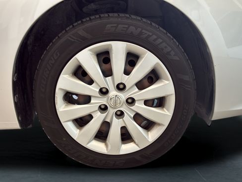 Used 2019 Nissan Sentra S FWD image 40