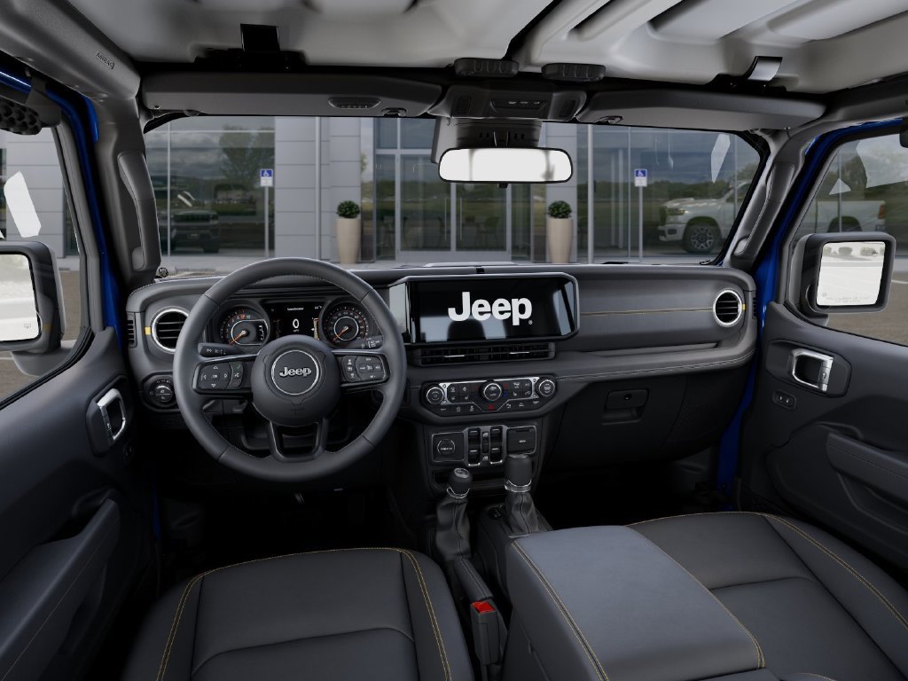 Used 2025 Jeep Gladiator Sport AWD/4WD image 14