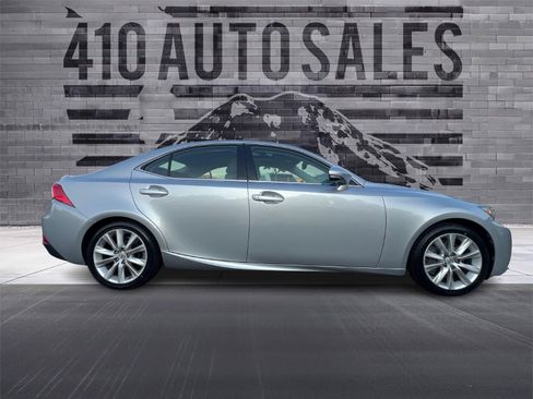 Used 2016 Lexus IS 200t image 2