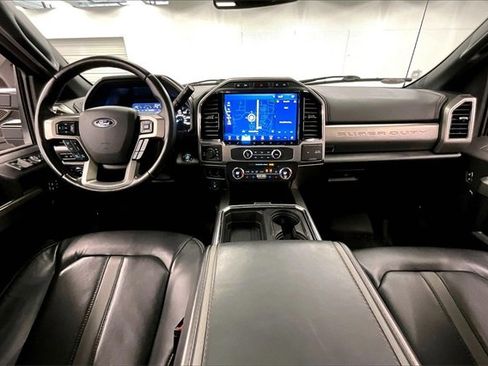 Used 2022 Ford F250 Platinum image 15