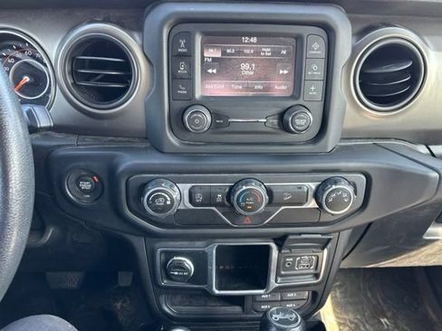 Used 2018 Jeep Wrangler Unlimited Sport AWD/4WD image 20