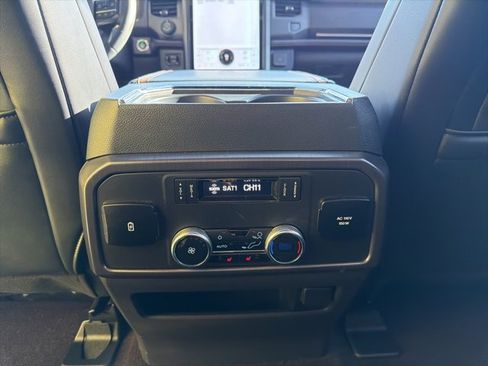 Used 2023 Ford Expedition Platinum image 25
