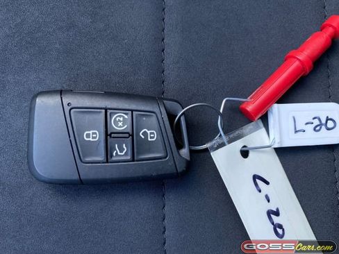 Used 2023 Volkswagen Taos SE w/ Panoramic Sunroof Package image 28