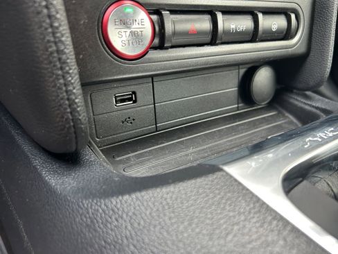 Used 2020 Ford Mustang Coupe image 32