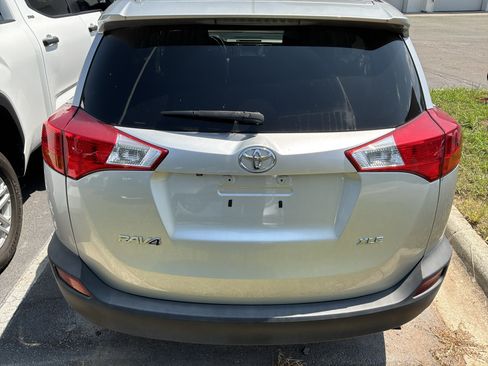 Used 2015 Toyota RAV4 XLE FWD image 7