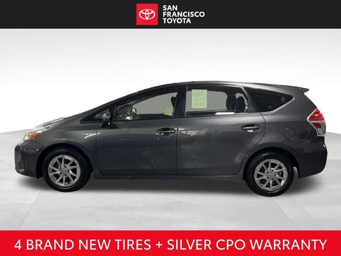 Certified 2017 Toyota Prius V Two FWD image 2