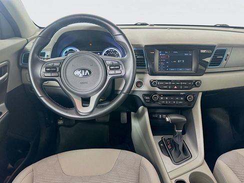 Used 2019 Kia Niro LX image 21