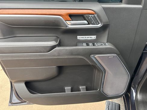 Certified 2023 GMC Sierra 1500 Denali w/ Denali Carbonpro Edition image 17