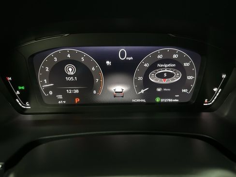 Used 2025 Honda Pilot Black Edition image 28