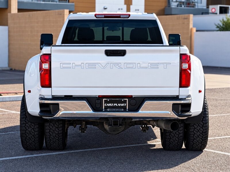 Used 2022 Chevrolet Silverado 3500 LT w/ Convenience Package AWD/4WD image 4