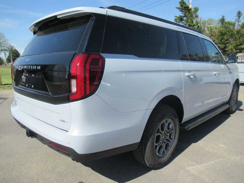 New 2026 Ford Expedition Max Active AWD/4WD image 5