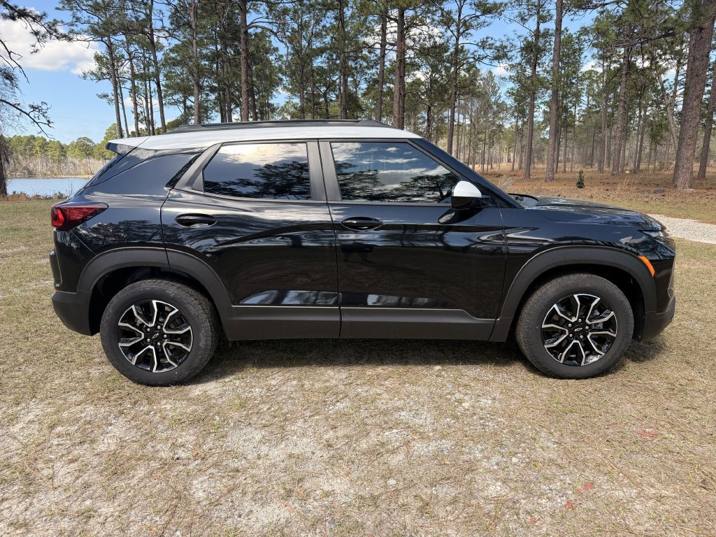 New 2025 Chevrolet TrailBlazer ACTIV w/ Convenience Package FWD image 6