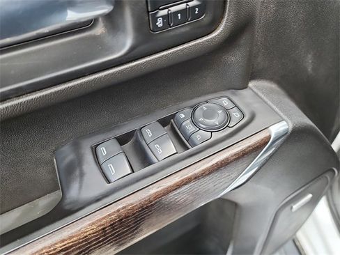 Used 2022 GMC Sierra 3500 Denali image 15