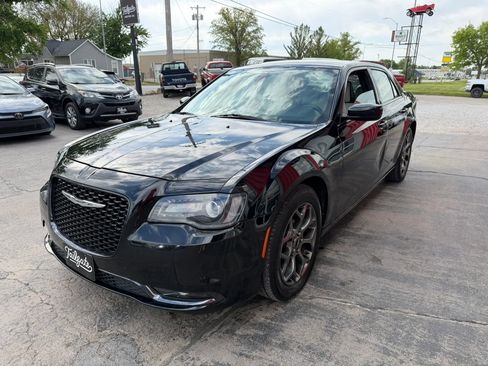Used 2017 Chrysler 300 S AWD/4WD image 4