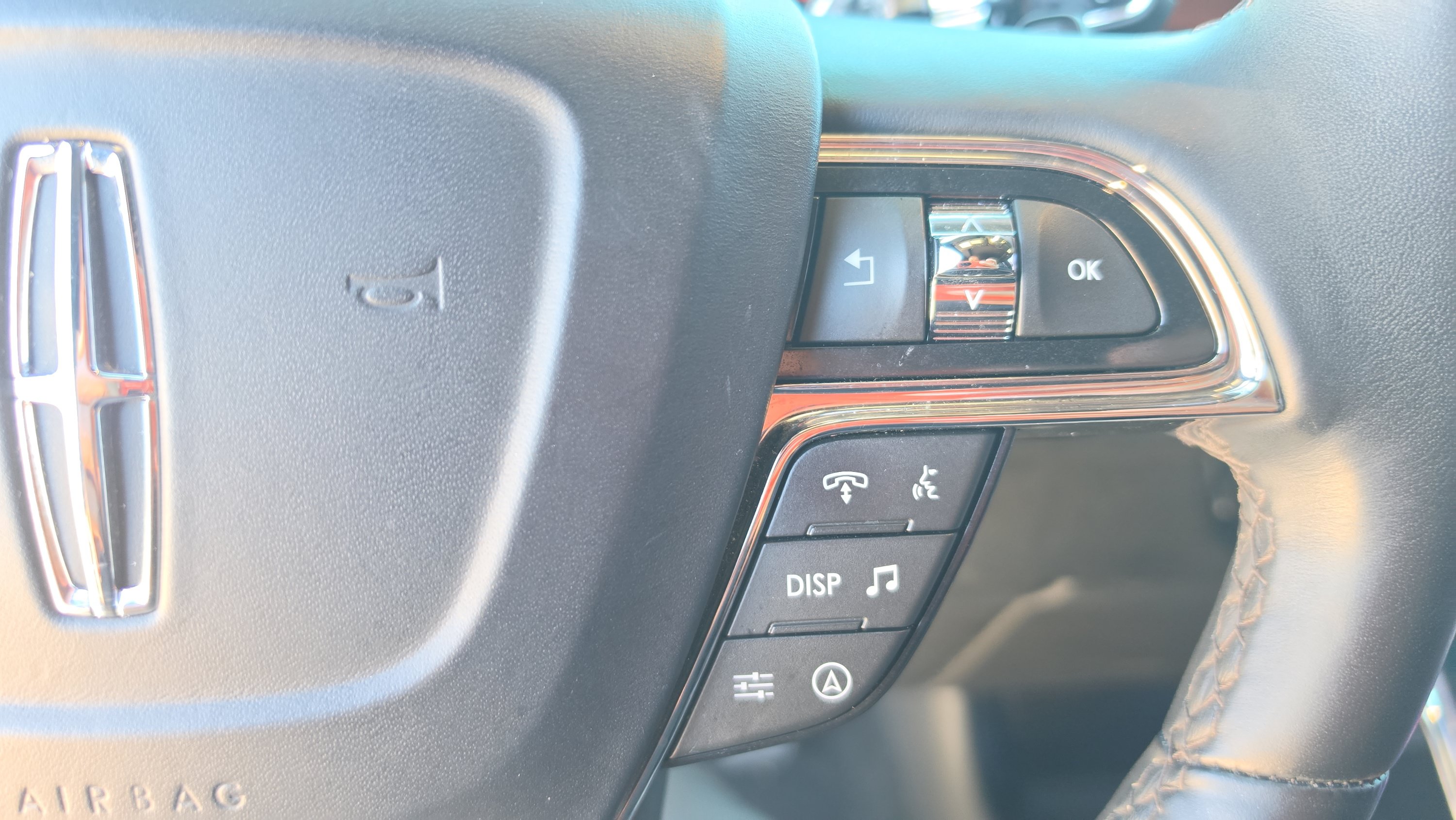 Used 2024 Lincoln Navigator Premiere AWD/4WD image 13