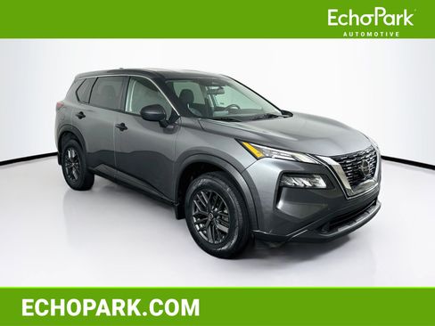 Used 2021 Nissan Rogue S FWD image 1