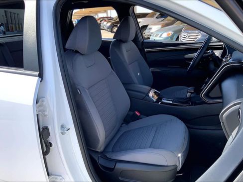 Certified 2023 Hyundai Santa Cruz SEL image 9