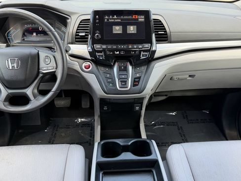 Used 2024 Honda Odyssey EX image 15