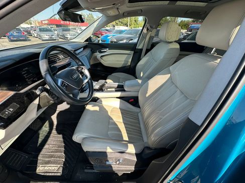 Used 2019 Audi e-tron Prestige AWD/4WD image 10