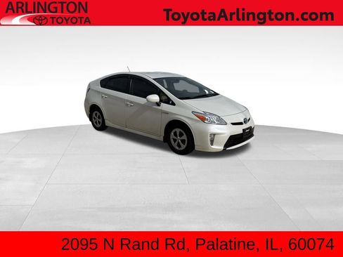 Used 2015 Toyota Prius Two image 1
