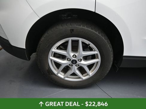 Used 2024 Ford Edge SEL image 19