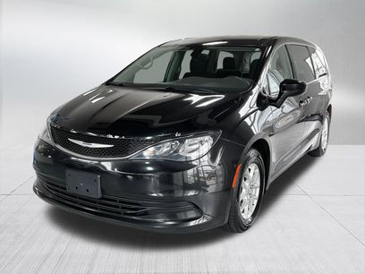 Used 2017 Chrysler Pacifica Touring