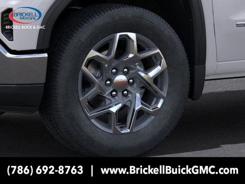New 2025 GMC Sierra 1500 SLT w/ SLT Convenience Package image 9