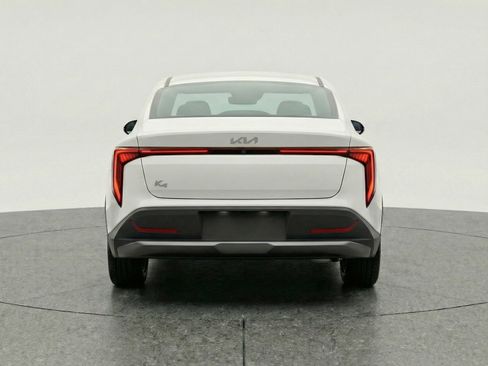 Used 2025 Kia K4 FWD image 7