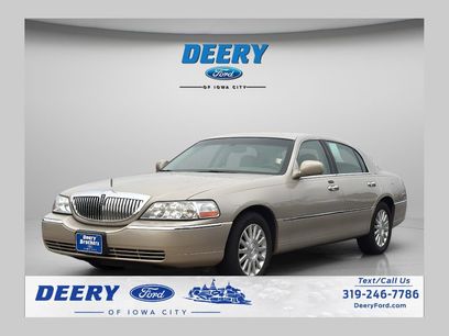 Used 2004 Lincoln Town Car Signature