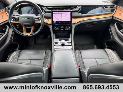 Used 2024 Jeep Grand Cherokee L Summit AWD/4WD image 28