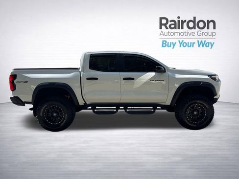 Used 2023 Chevrolet Colorado ZR2 w/ ZR2 Convenience Package III AWD/4WD image 8