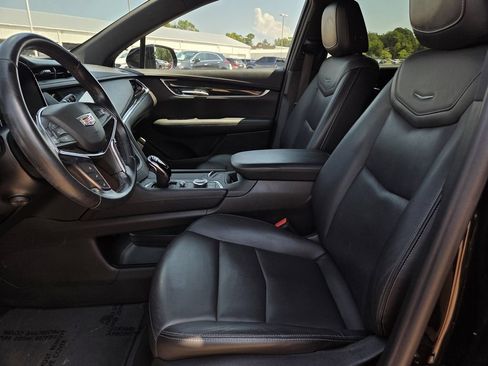 Used 2021 Cadillac XT5 Premium Luxury FWD image 17