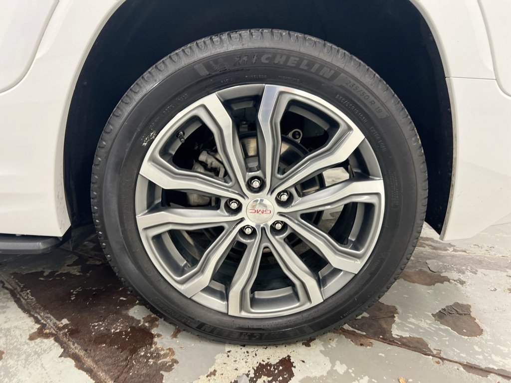 Used 2019 GMC Terrain Denali w/ Advanced Safety Package AWD/4WD image 28