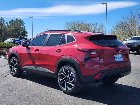 New 2026 Chevrolet Trax RS w/ Sunroof Package FWD image 2